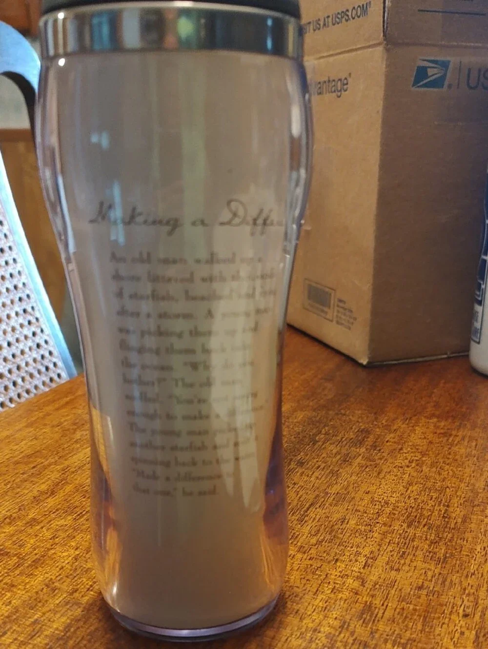 Stainless Travel Tumbler with Beach Starfish Design - White & Tan Nwot - Picture 2 of 3